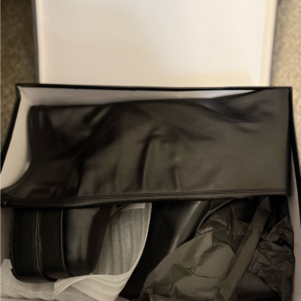 Moda Black Over the Knee Platform Boots - Picture 2 of 3